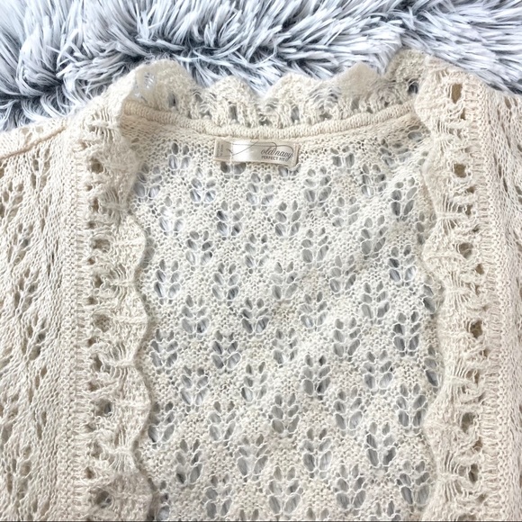 Old Navy Ivory Crochet Shrug Cardigan EUC - Picture 5 of 9